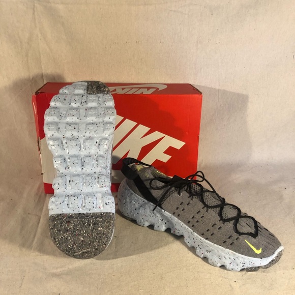 Nike Mens Space Hippie Gray Volt - Picture 6 of 6